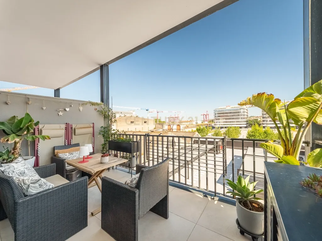 Apartamento T1 em Alcantara - com estacionamento - Image 4