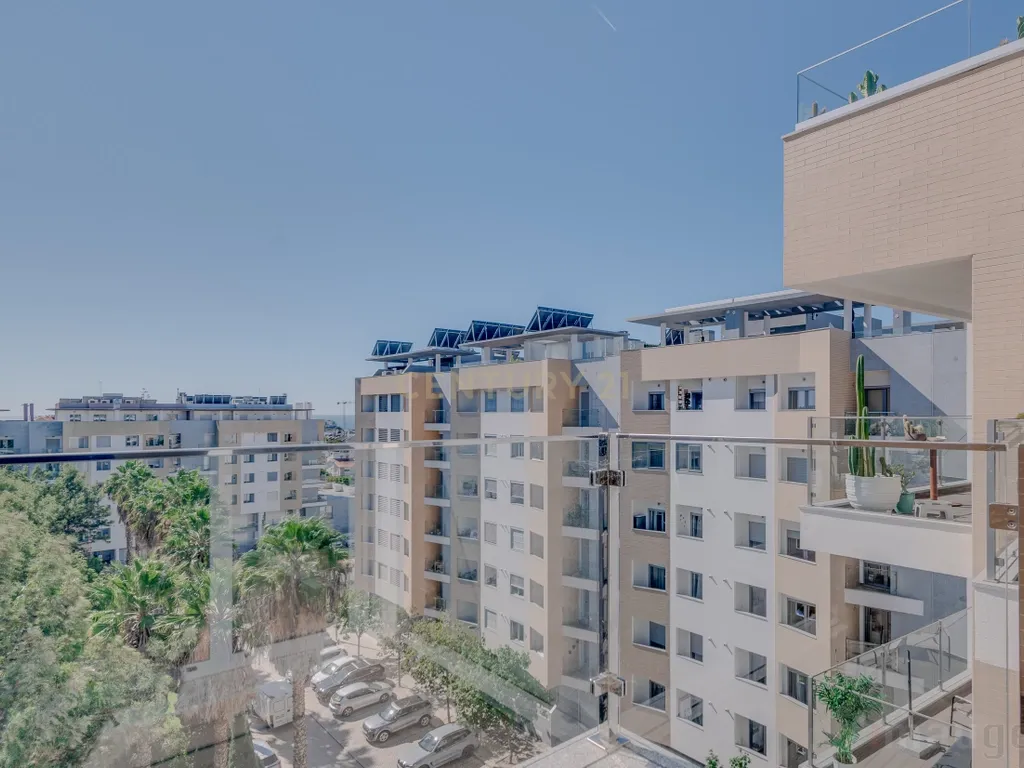 T3 | QUINTA DAS MARIANAS, CARCAVELOS | QUALIDADE E CONFORTO - Image 4
