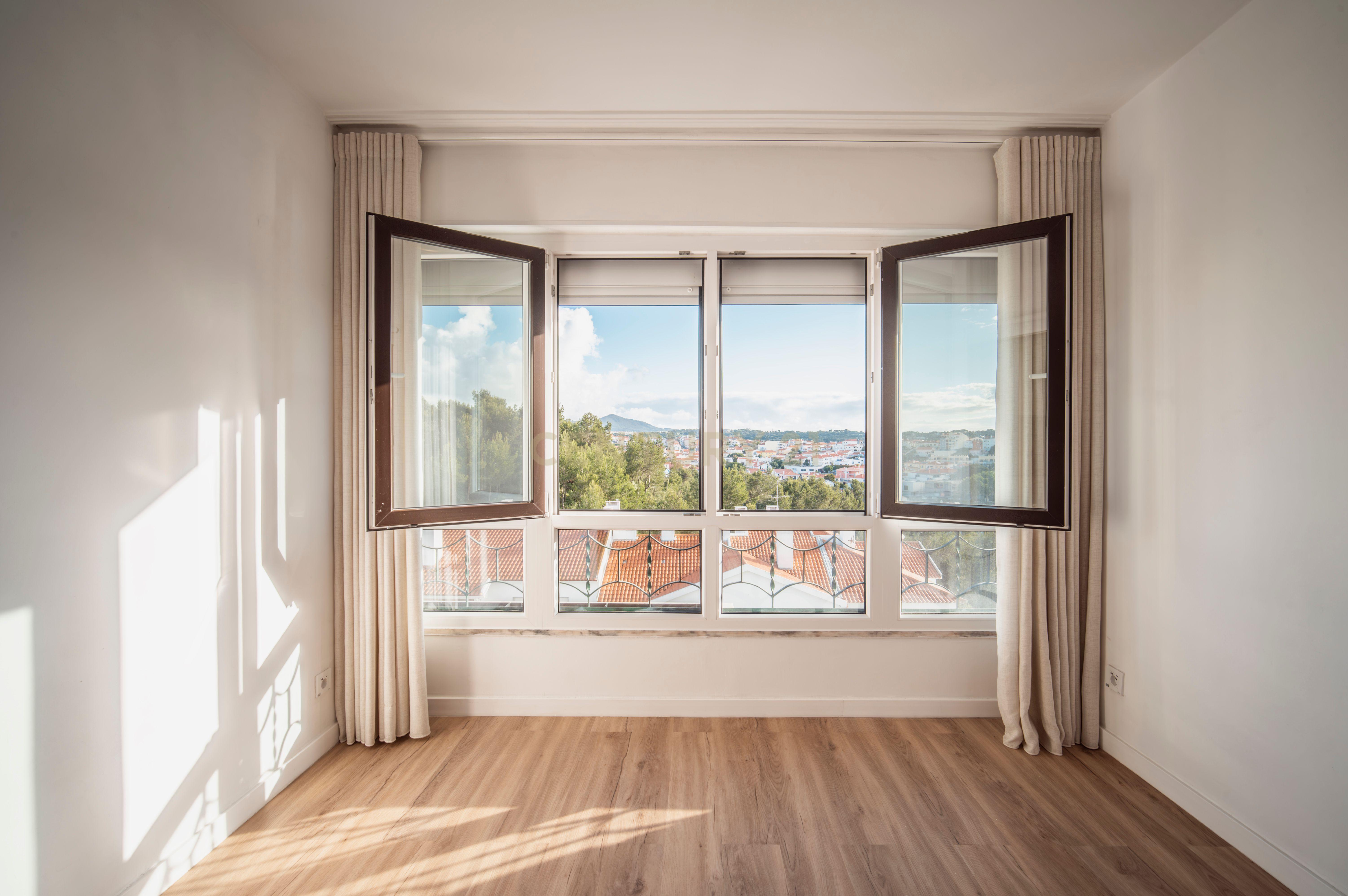 Fotografia 3 de Apartamento T1 + Escritório totalmente remodelado