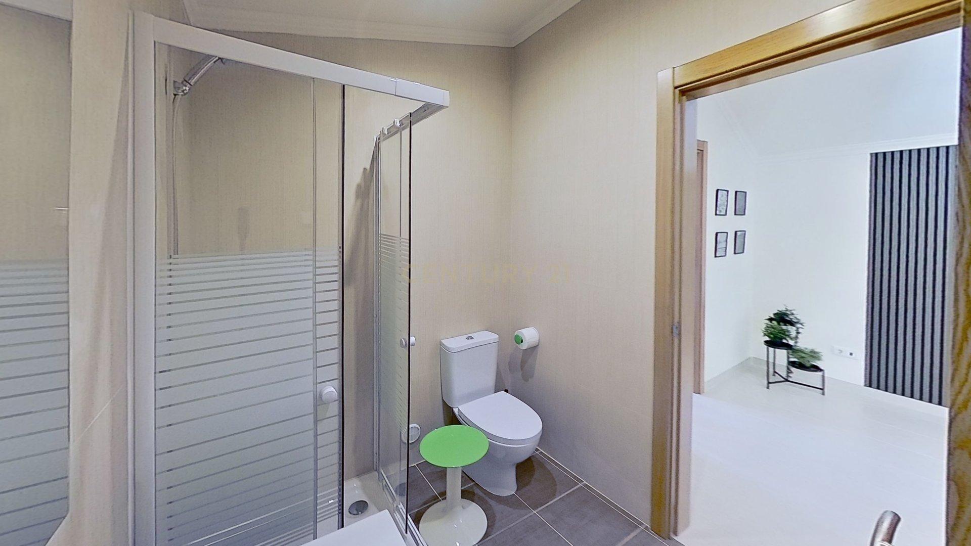 Moradia T3+1 em Alenquer com Vista Panorâmica e Piscina - Image 11