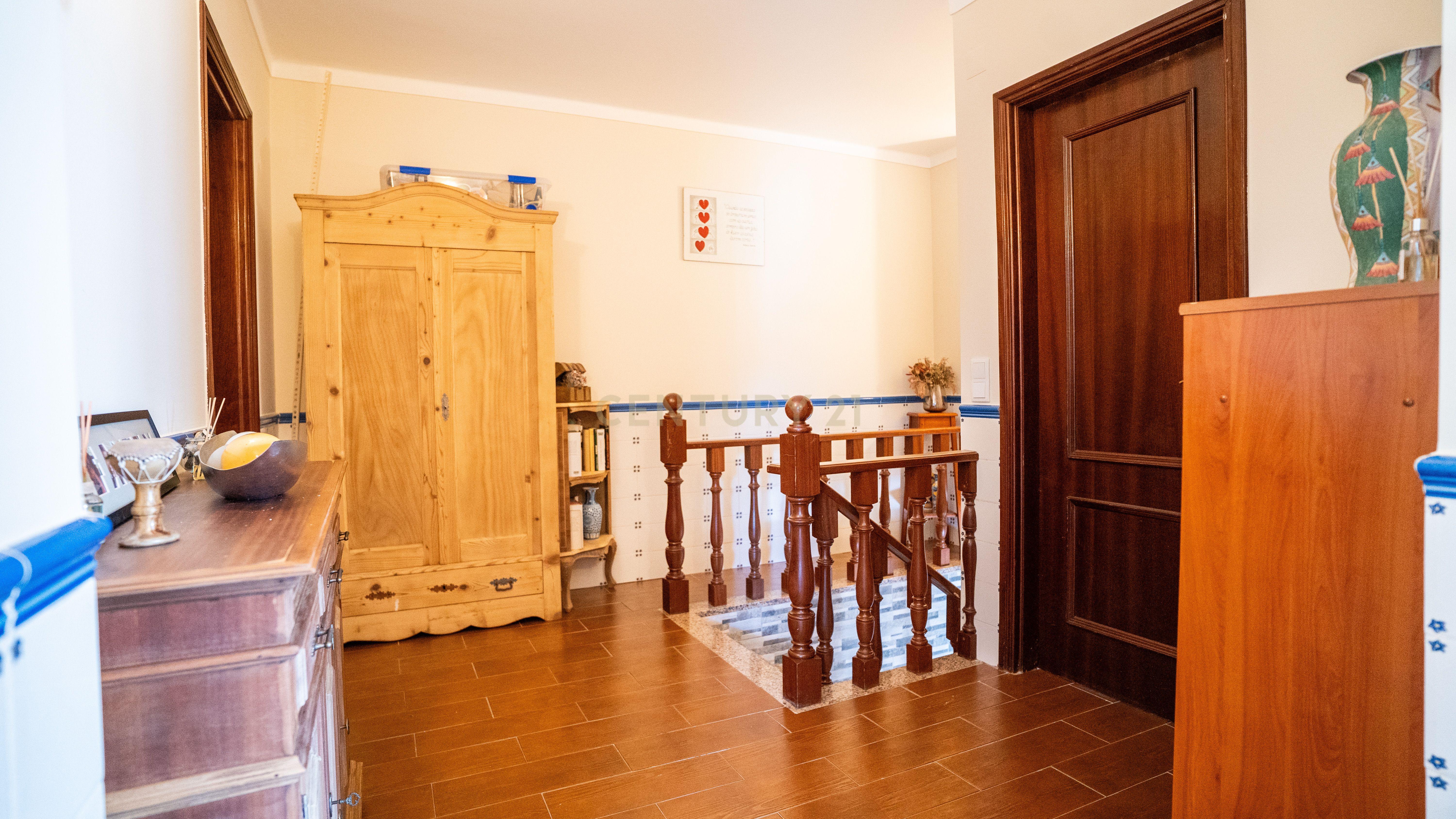 🏡 Moradia T4 Impecável em Olho Marinho – a poucos minutos de Peniche! - Image 52