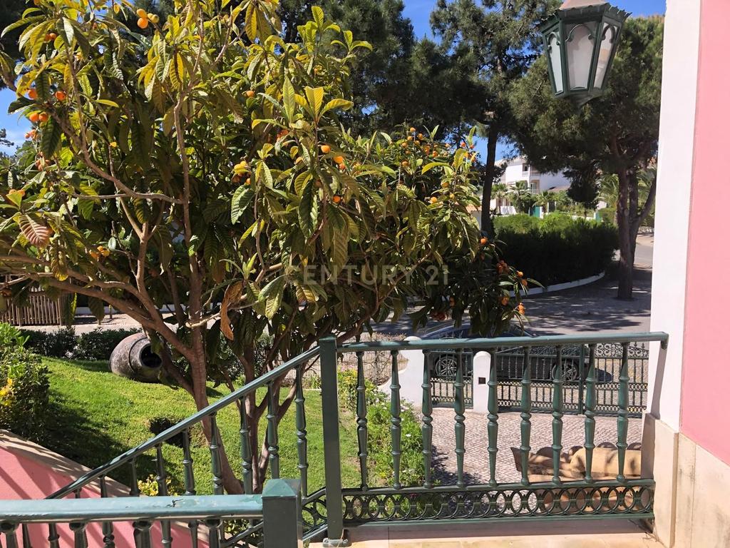 Casa Isolada em SOLTRÓIA - Luxo e Conforto por 1.490.000€ - Image 43
