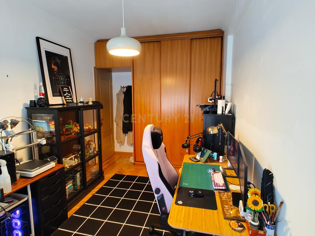 Apartamento duplex T3 + 2 em Queluz - Image 13