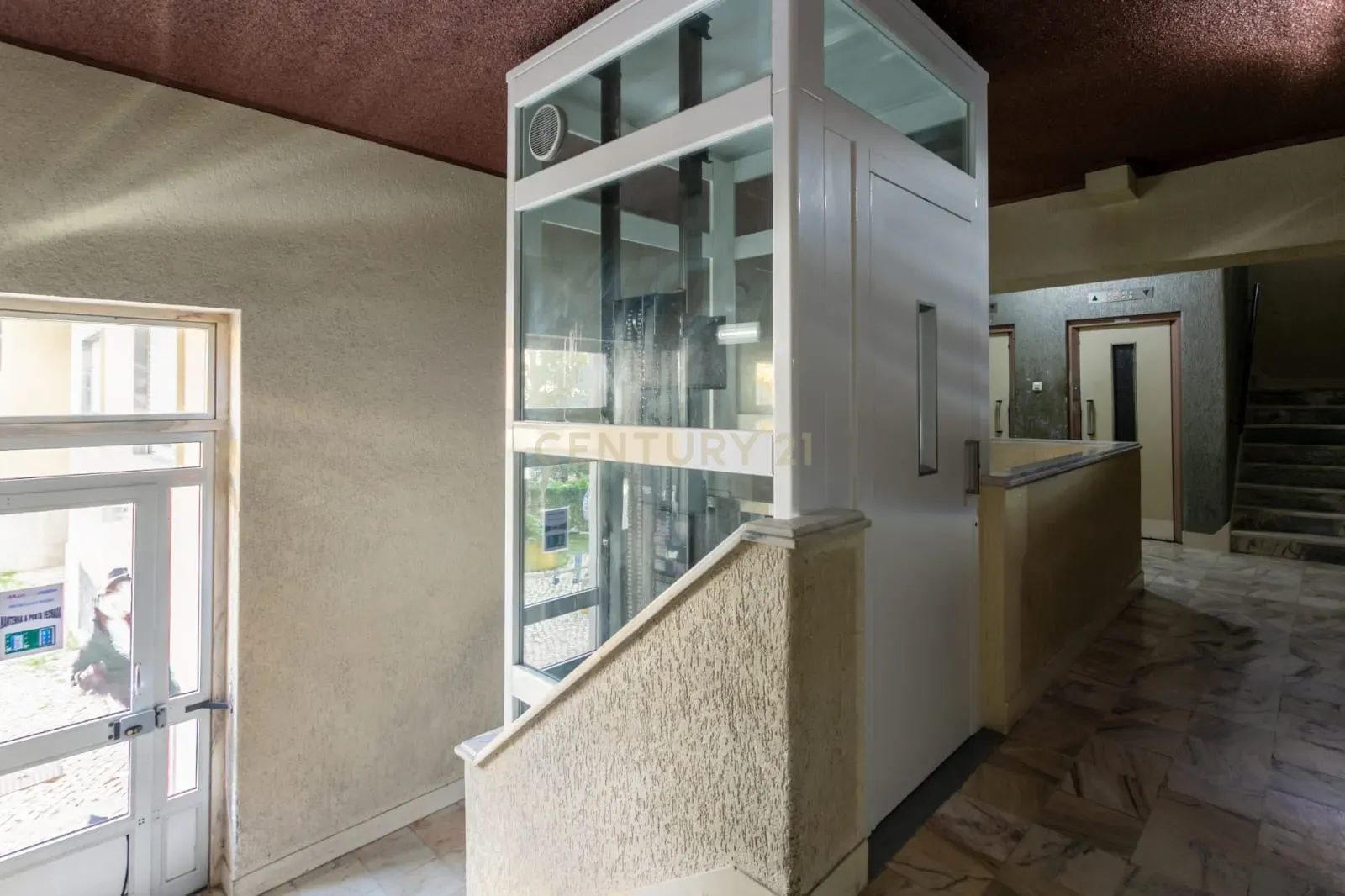Fotografia 12 de Apartamento T1 Renovado na Reboleira