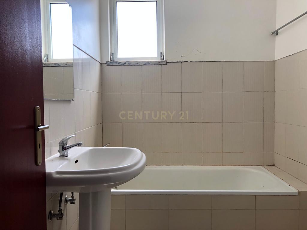Apartamento T3 em Tortosendo, Covilhã - Image 8