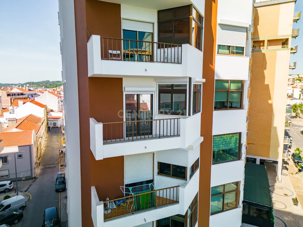 Apartamento T3 Totalmente Renovado | Centro de Caldas da Rainha - Image 31
