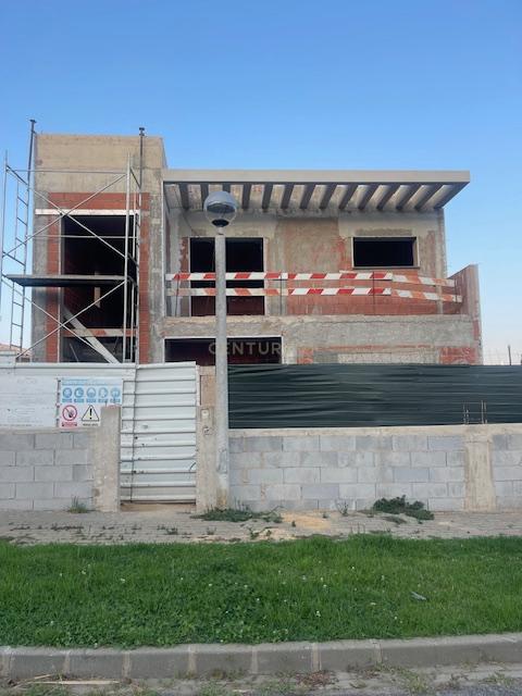 Magnífica moradia moderna com cave, jardim, piscina e vista fabulosa! - Image 6