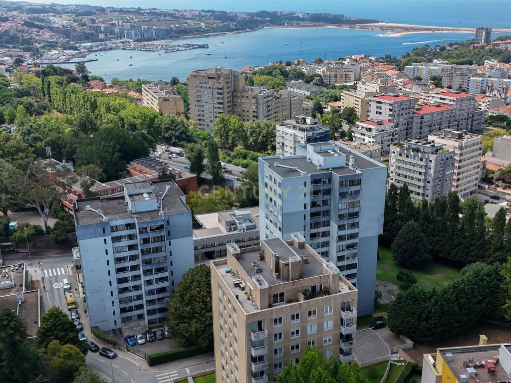 Apartamento T2 para Arrendamento em Lordelo do Ouro, Porto - Image 38