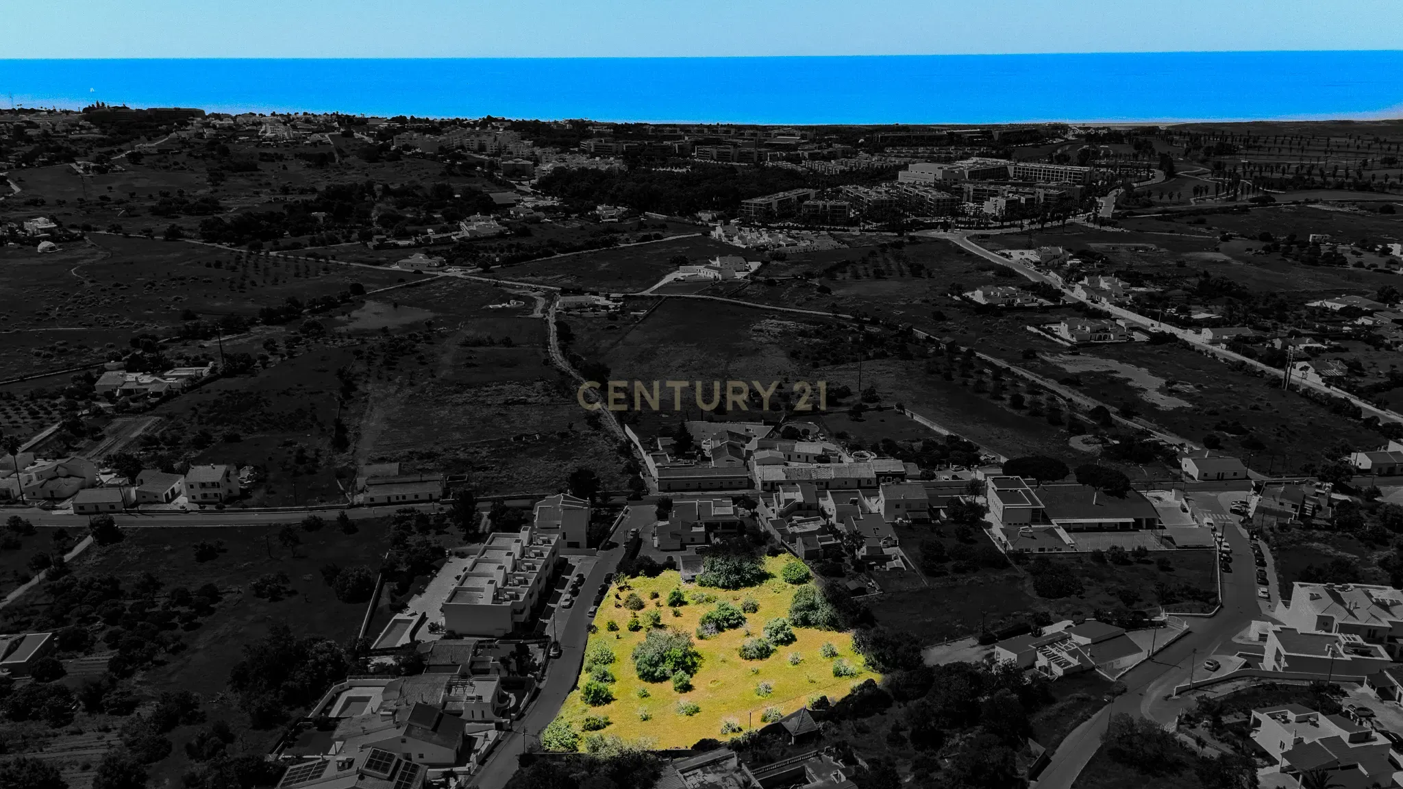Terreno com Projeto para Construção de 9 Moradias – Vale de Parra, Albufeira - Image 10