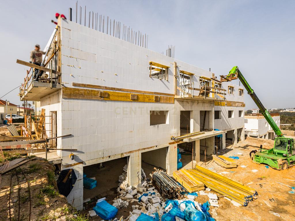 T1 Único em Leiria: Construção ICF em Condomínio Fechado com Piscina - Image 6