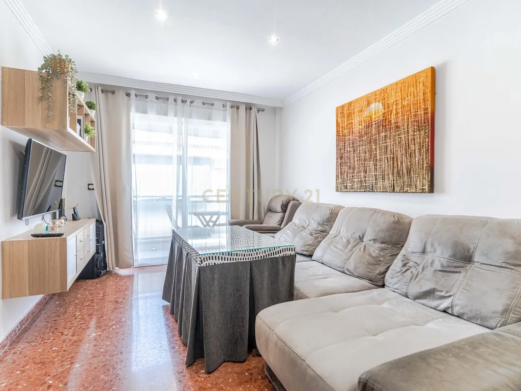 TU NUEVO HOGAR EN EL CENTRO DE SALOBREÑA - Image 13