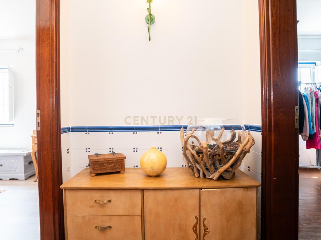 🏡 Moradia T4 Impecável em Olho Marinho – a poucos minutos de Peniche! - Image 20
