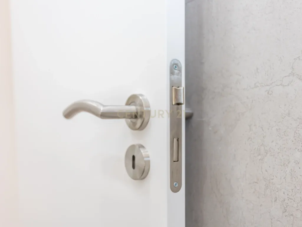 Carisma e boas áreas na sua Moradia Nova T4 Suites!!! no Pinhal do General - Image 62