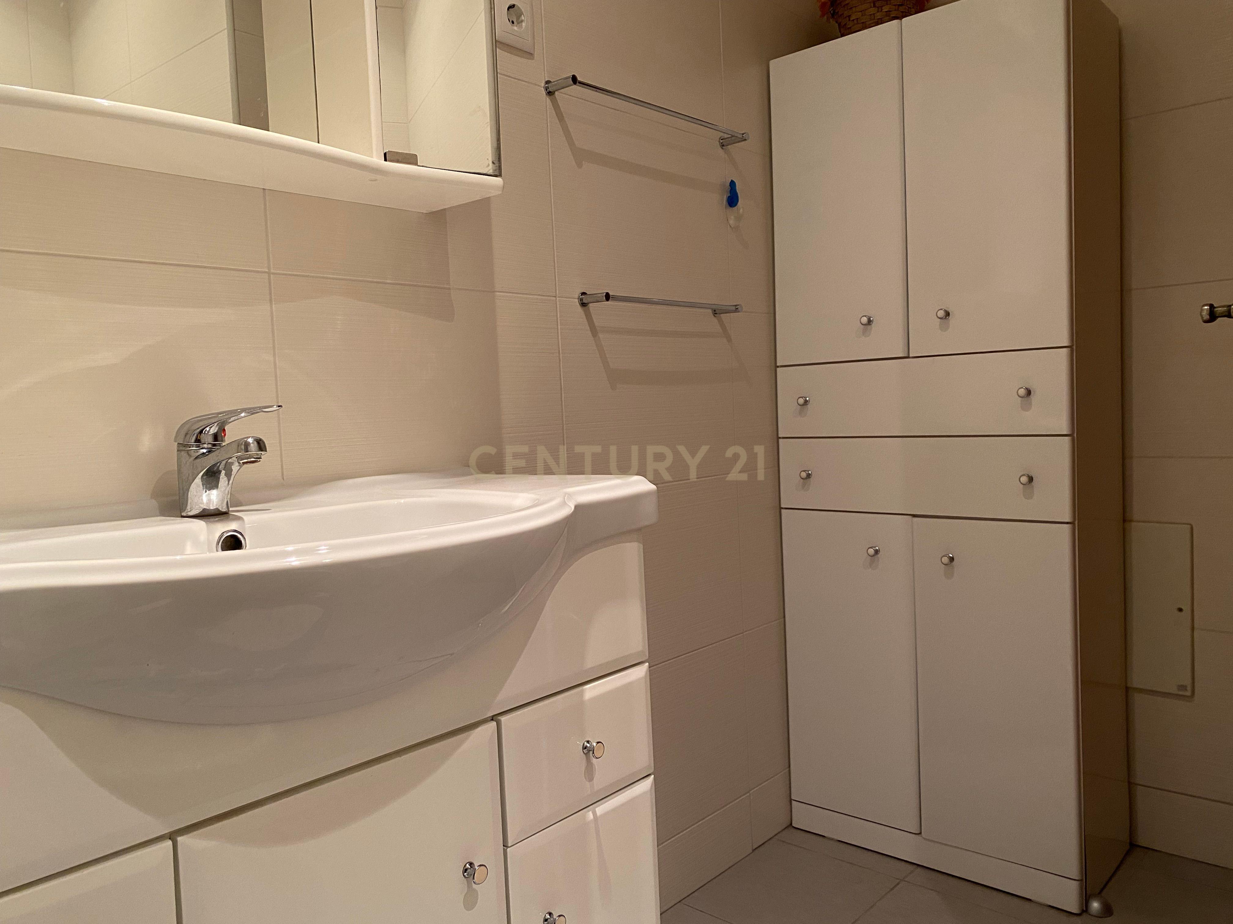 Apartamento T1 em Quarteira - Image 25