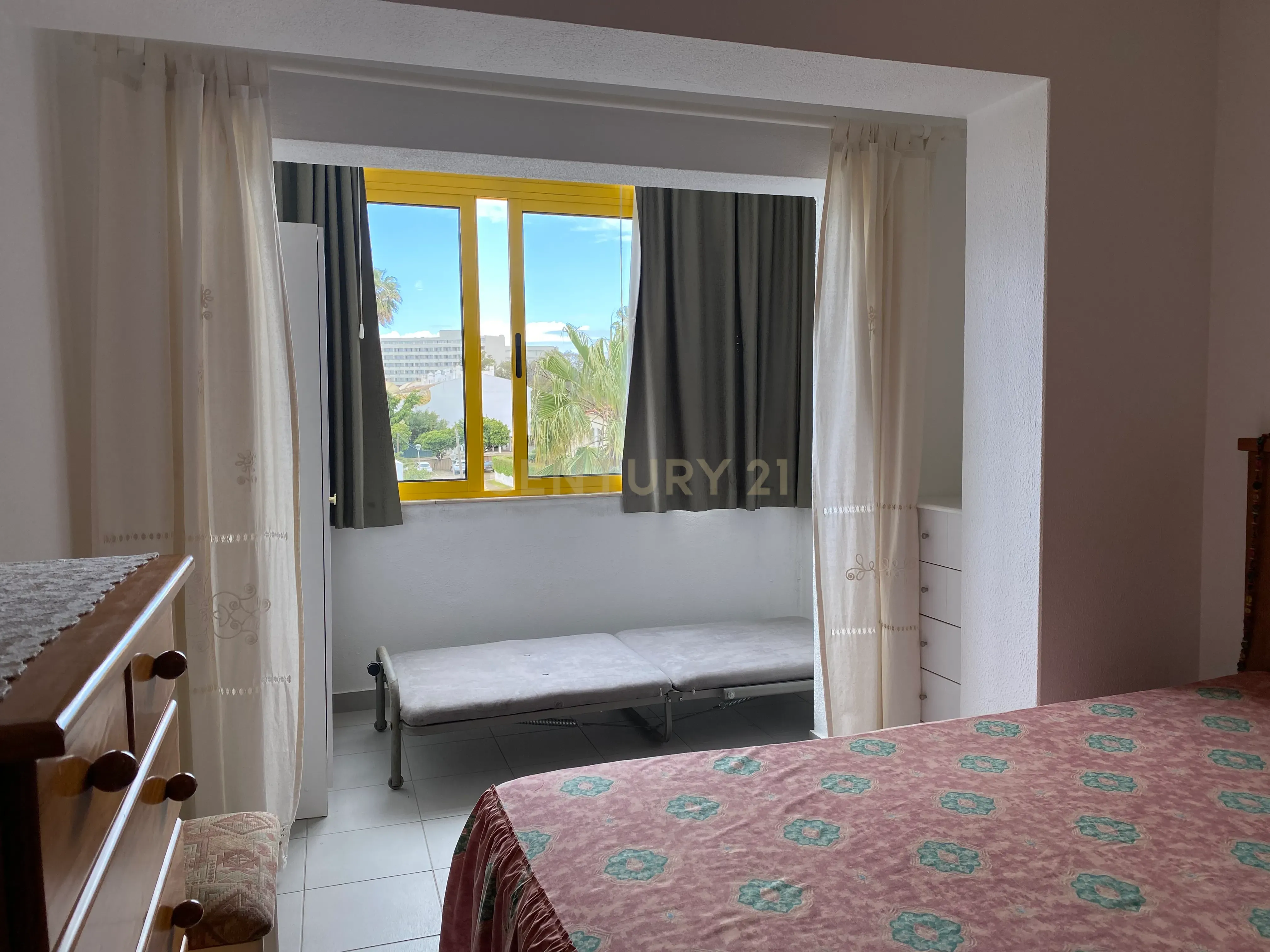 Apartamento T1 em Quarteira - Image 23
