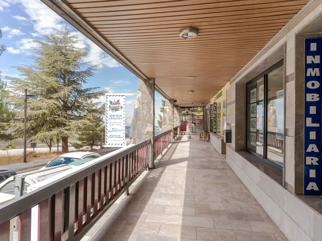 Loja Comercial em Monachil, Granada - Oportunidade Única - Image 10