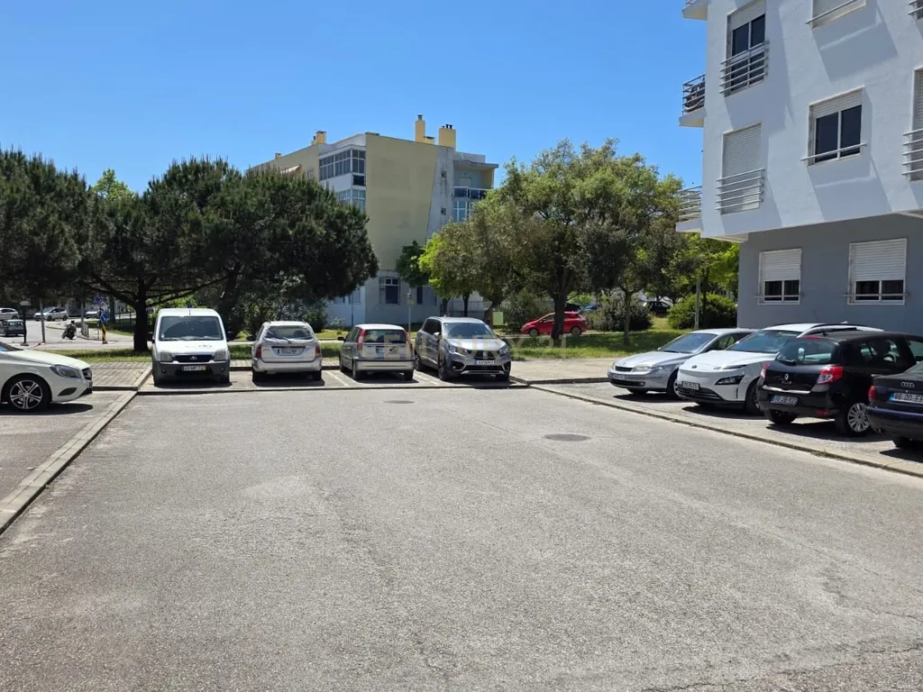 Apartamento T3 na Amora com ótimas áreas ( Novo periodo para visitas próxima 5 feira, de tarde, dia 5 Junho 2025 - Image 28