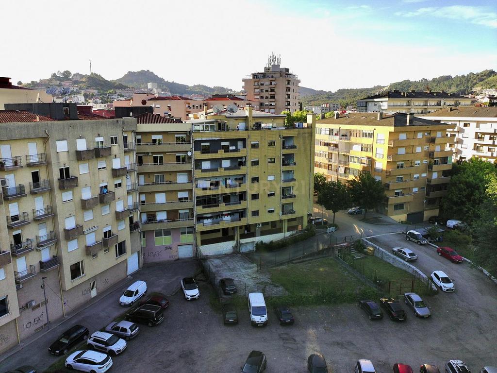 (PENDENTE) Apartamento T3 centro Povoa de Lanhoso - Image 4
