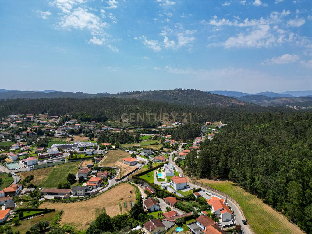 Terreno  construção com 899m2 em Alheira  - Barcelos - Image 2