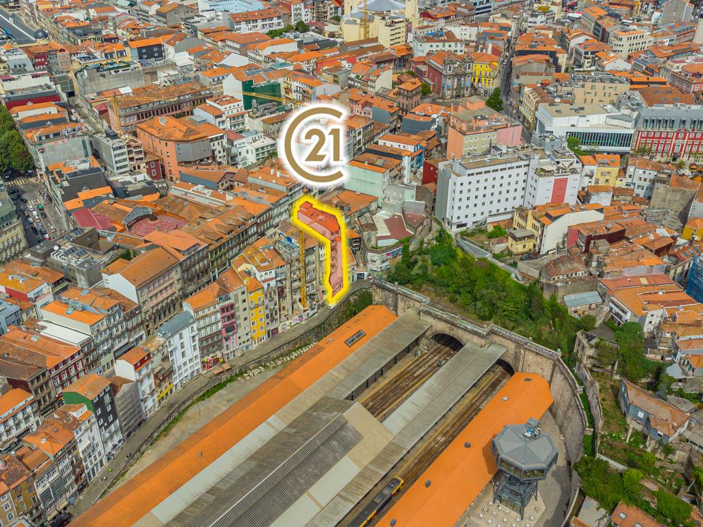 Apartamento T1 c/ Varanda no Centro do Porto - Image 20