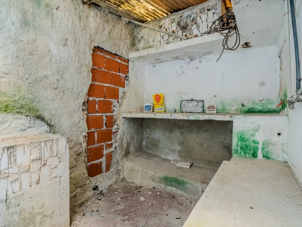 PRÉDIO PARA RECUPERAR, NO CENTRO HISTÓRICO DE PENICHE - Image 59