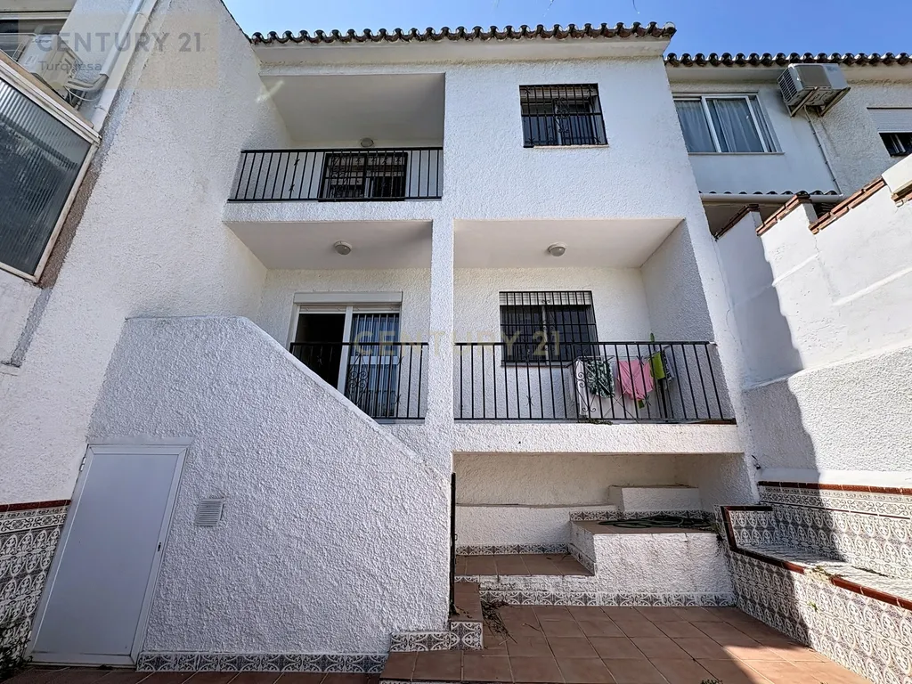 Moradia geminada situada em Arroyo de la Miel, em Benalmádena - Image 32