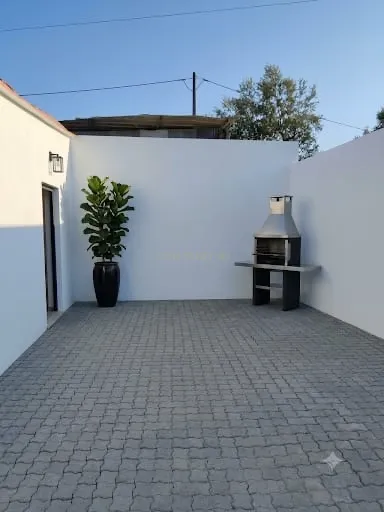 Moradia T3 Remodelada com Espaço Exterior | Sebal e Belide - Image 10