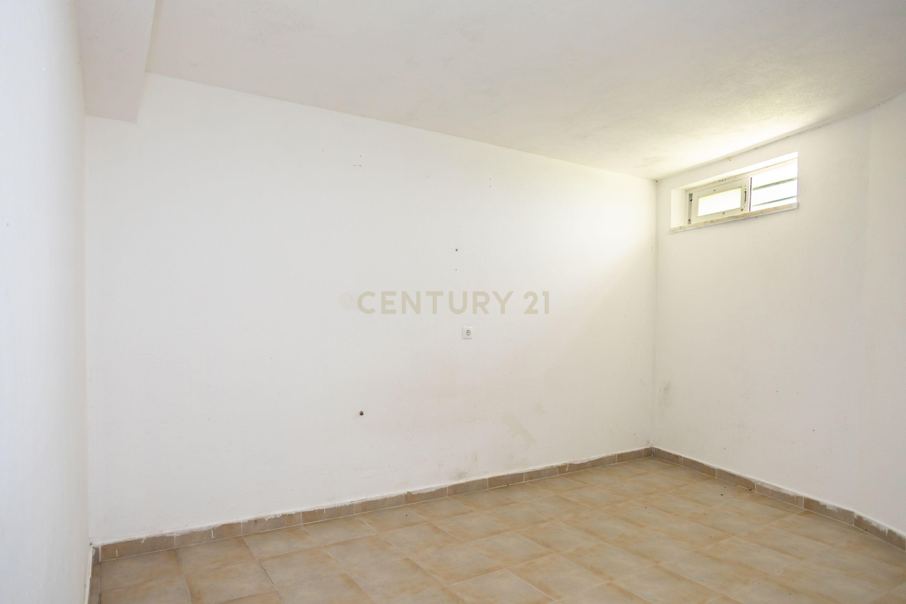  Moradia T3 em Amora - Seixal com Terraço e Garagem  - Image 43