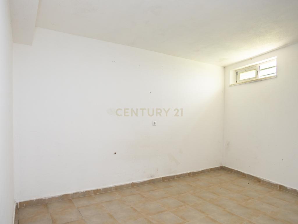  Moradia T3 em Amora - Seixal com Terraço e Garagem  - Image 43