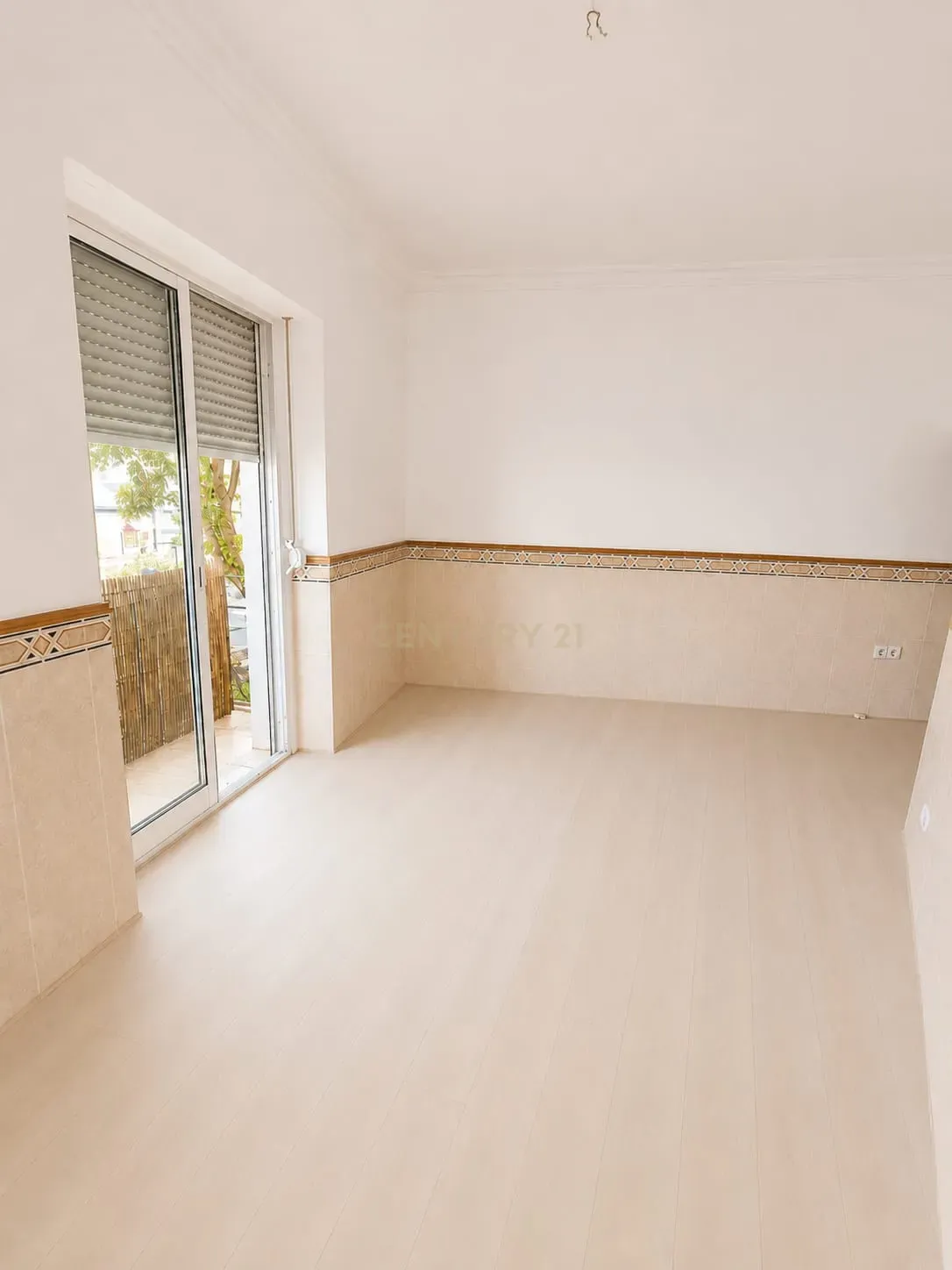 Fotografia 12 de Apartamento T2 na Mina – Amadora | Localização de excelência junto ao Parque Central
