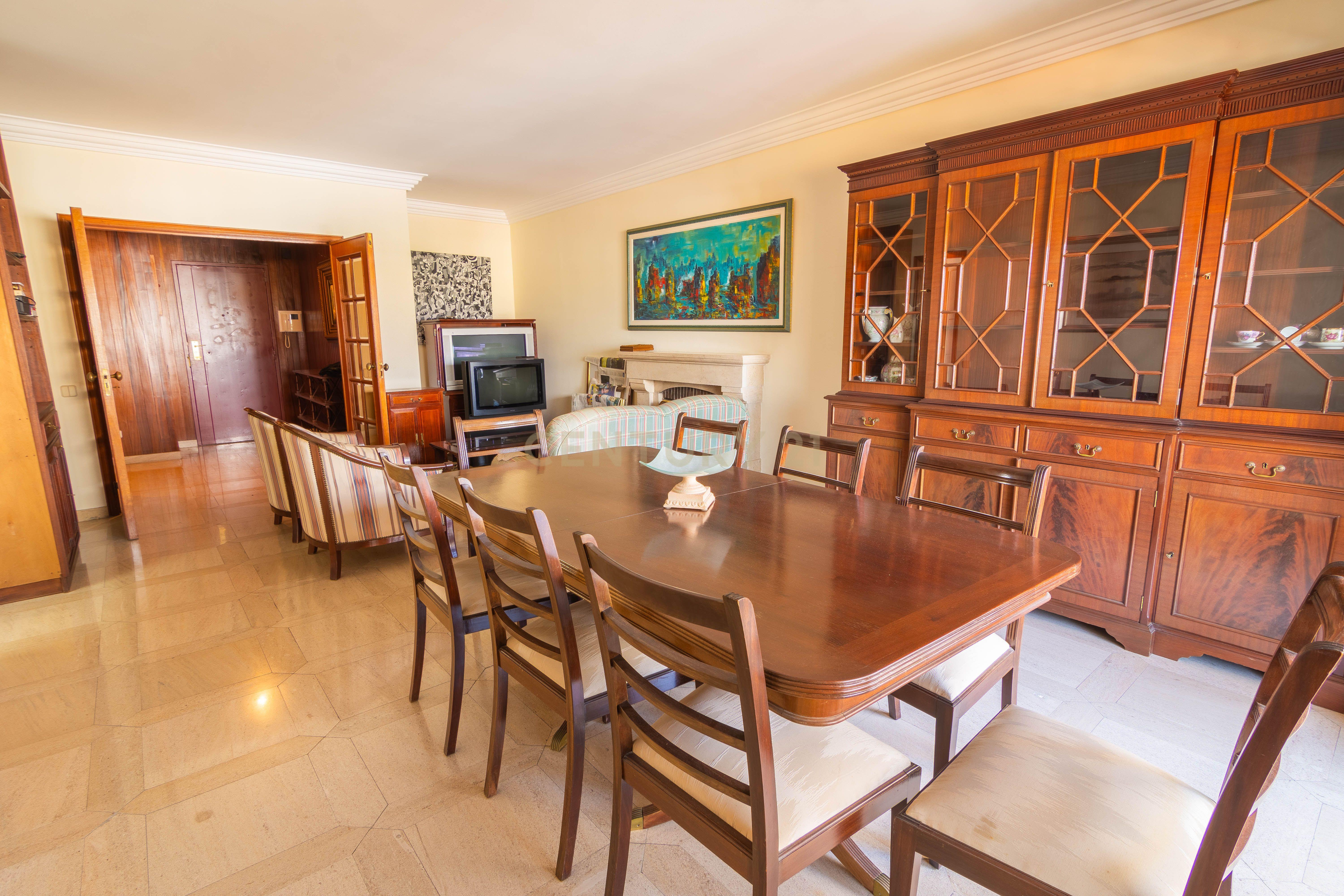 Apartamento T3 em Cascais com Vista Mar e Terraço - Image 5