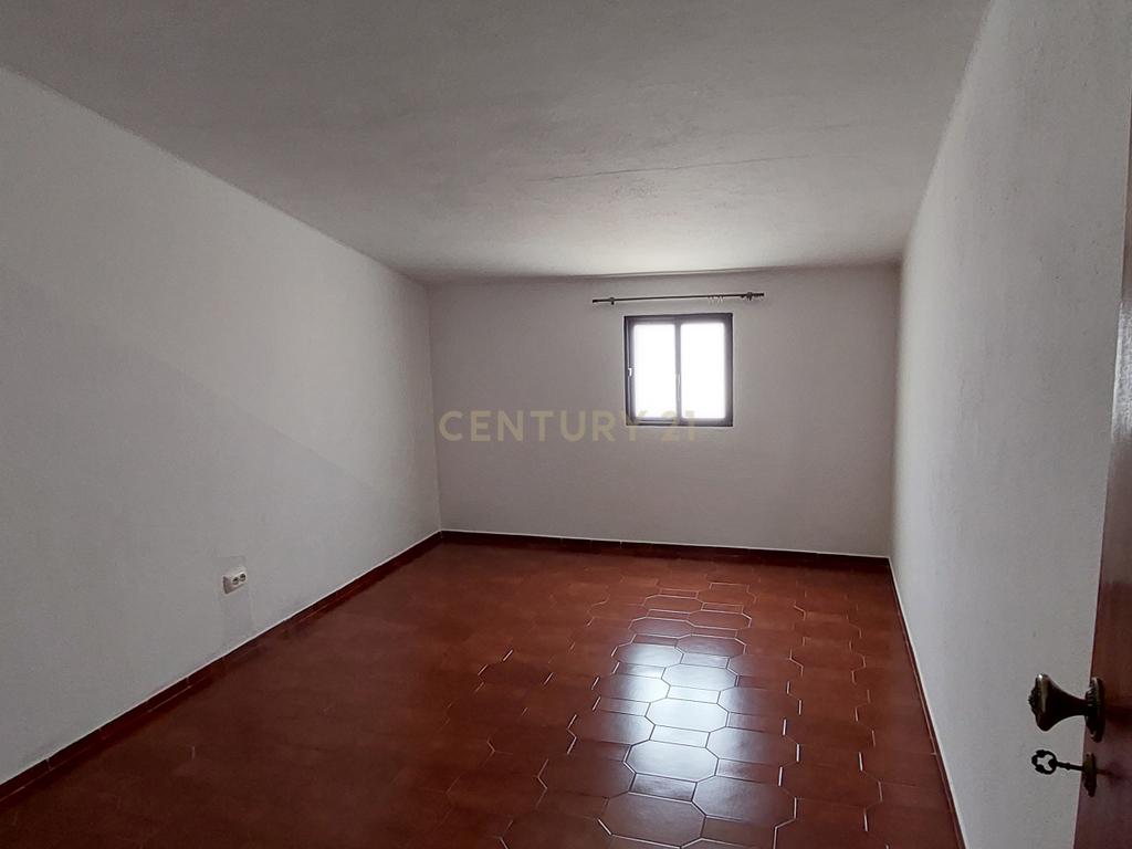 Moradia T3 com Pátio em Portalegre - Oportunidade Única! - Image 17