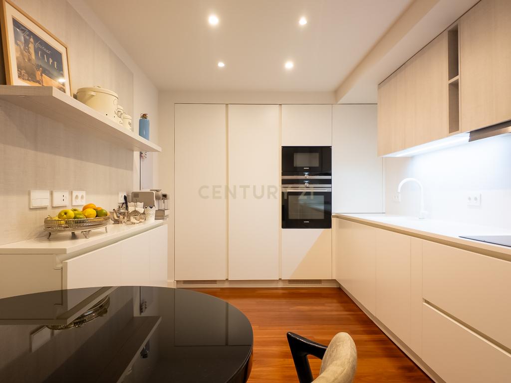 Apartamento T3+1 Porto - Foz - Image 31