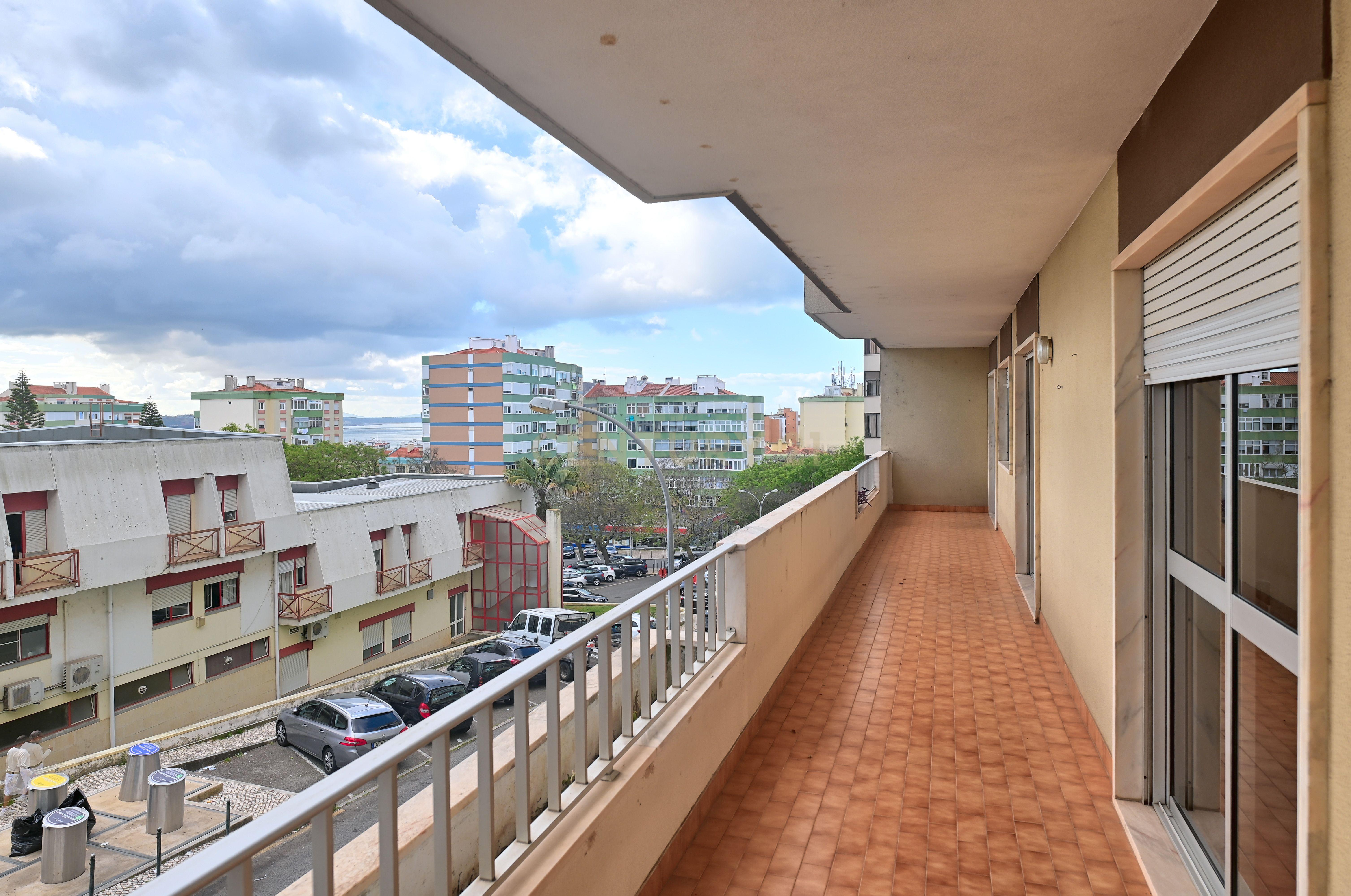 Fotografia 6 de Apartamento T2 para venda com vista para o Rio em Oeiras