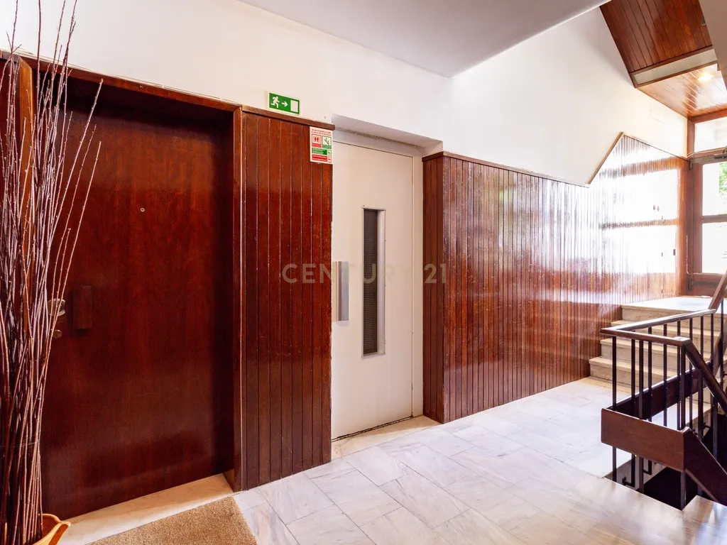 Penthouse T3 com vista mar e serra - Cascais - Image 51