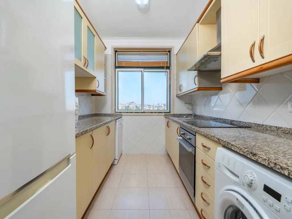 Apartamento T1 para Arrendamento em Rio de Mouro – Mobilado, Equipado e a 2 Minutos do Alegro Sintra - Image 13