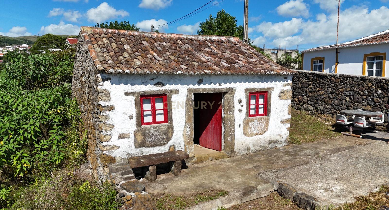 Land for sale in Angra do Heroísmo, Portugal — €127,000