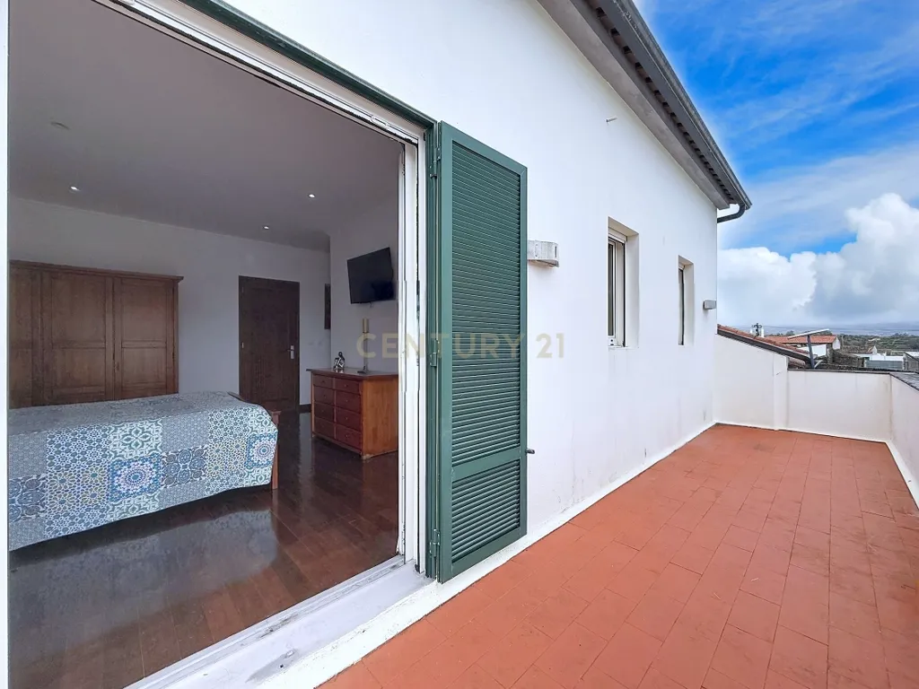🏡 MORADIA T4 COM LICENÇA DE ALOJAMENTO LOCAL, PISCINA E ENORME POTENCIAL DE RENTABILIZAÇÃO - Image 42