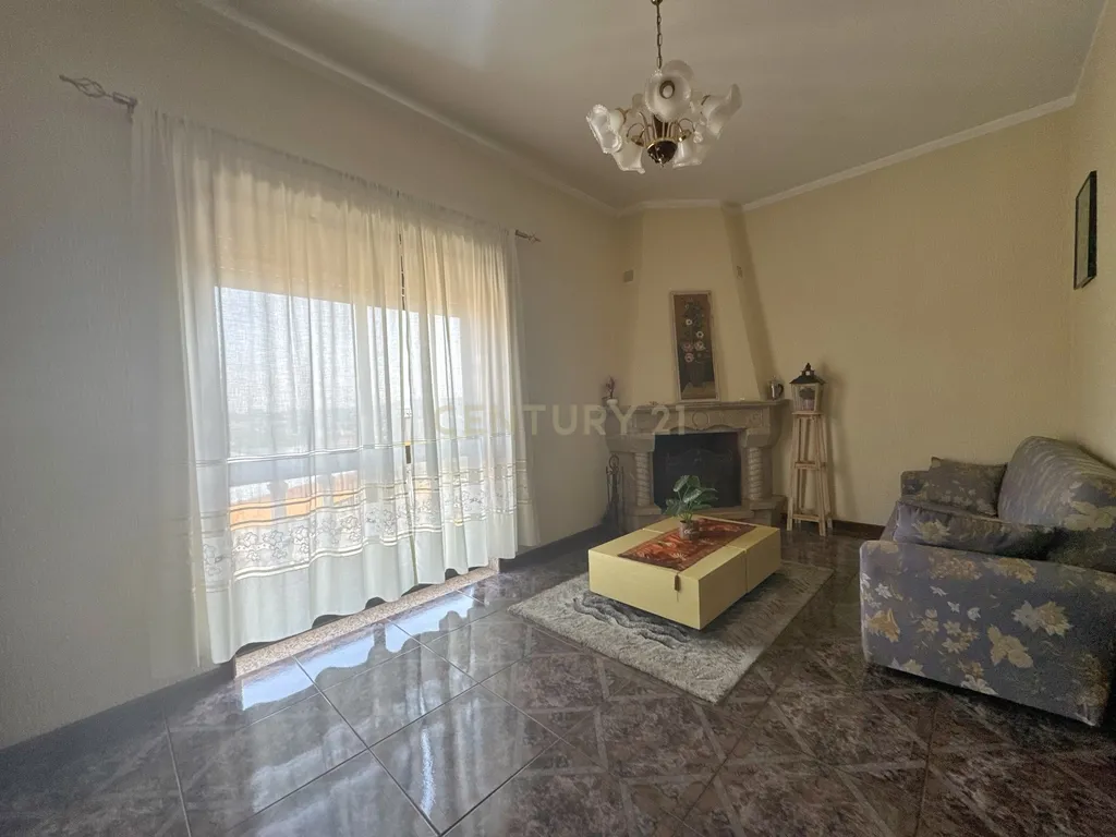 Moradia com 3 Apartamentos com área exterior em Vilela, Paços de Ferreira - Image 38