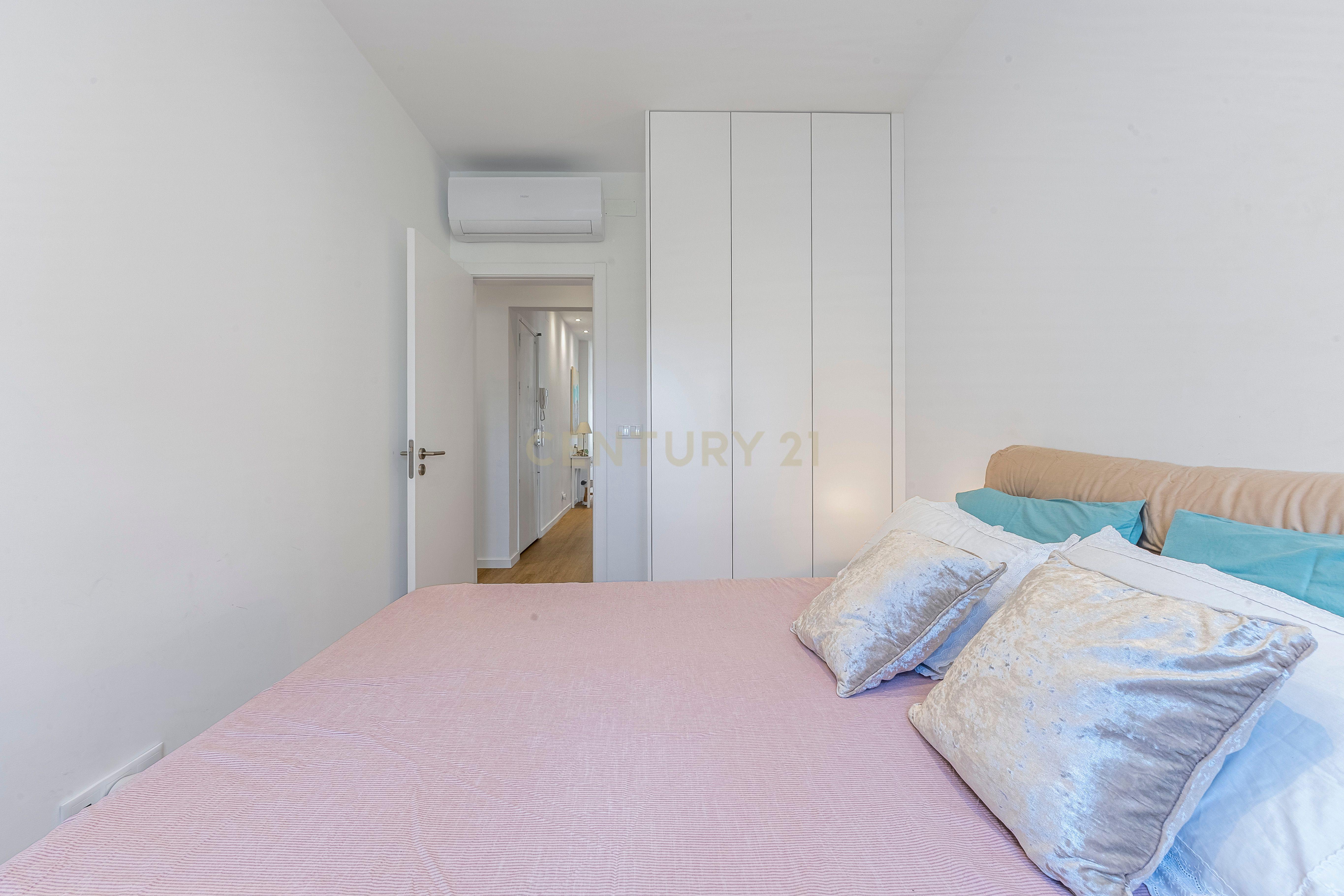 Fotografia 5 de Apartamento T3 Renovado com Terraço - Estrada de Benfica, Lisboa