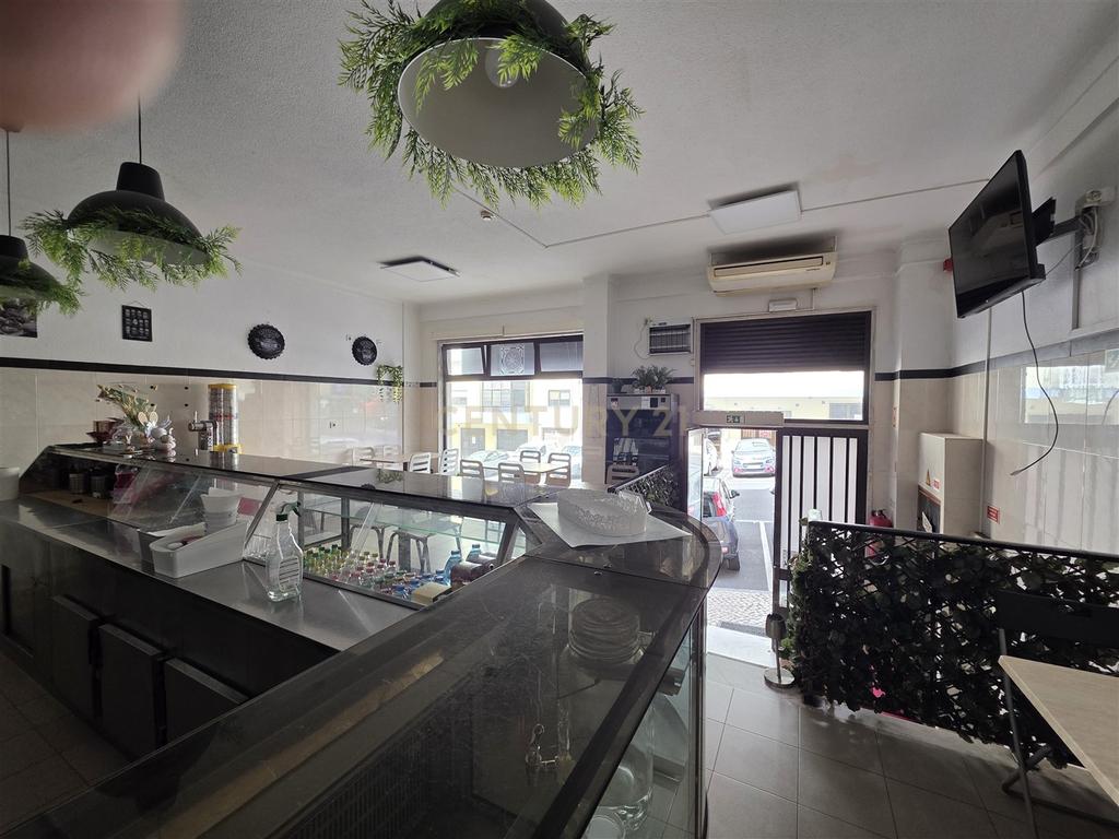 Trespasse de Café em Belas – Pronto a Funcionar | €25.000 - Image 3