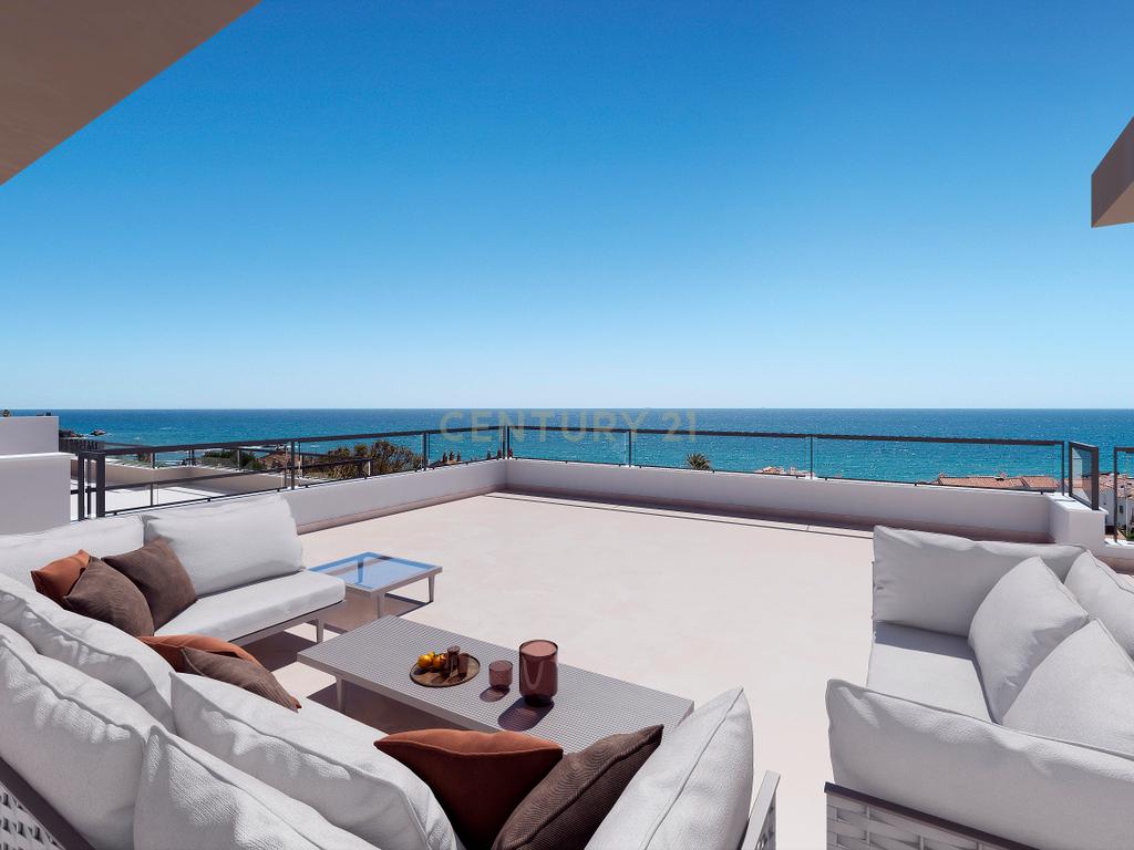 Apartamentos de Luxo com Vistas para o Mar - Image 1