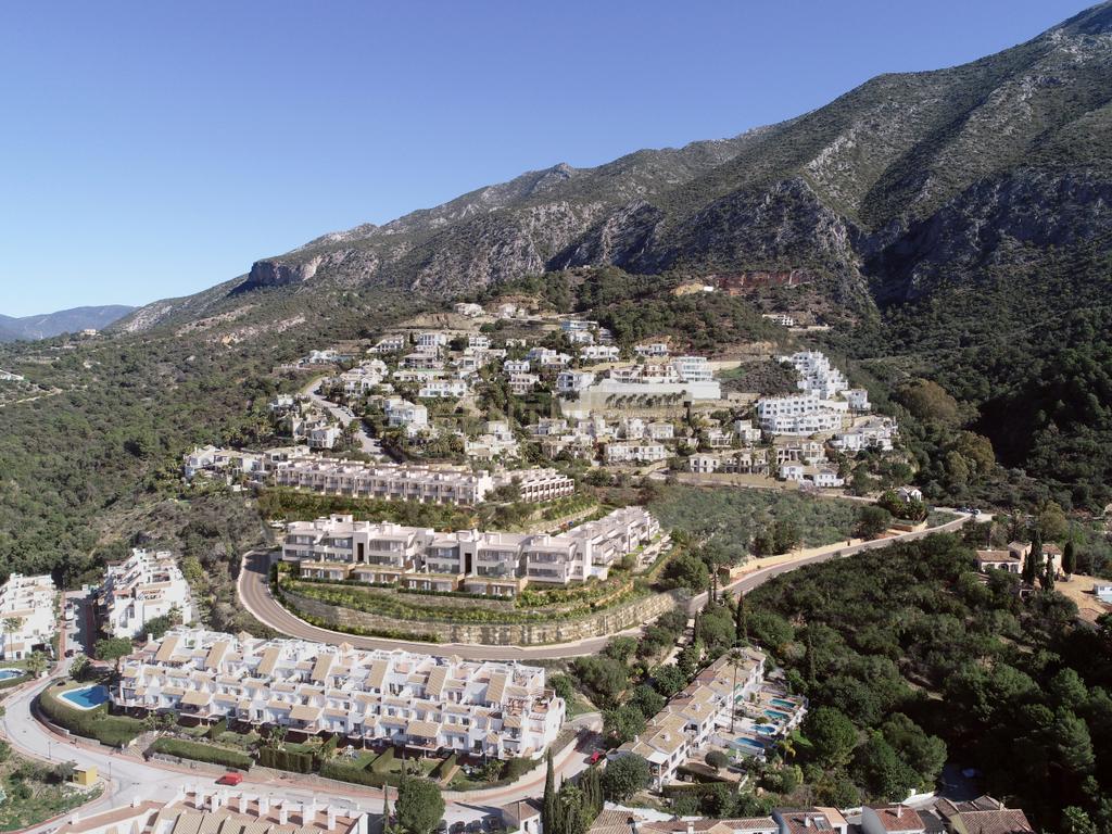 Moradias de luxo com vistas deslumbrantes para o reservatório em Almazara Boutique Residences - Image 18