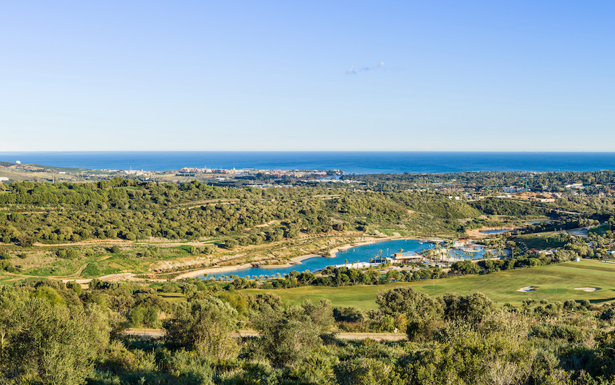 Villa Grace – Luxo Mediterrânico Atemporal em La Reserva, Sotogrande - Image 9