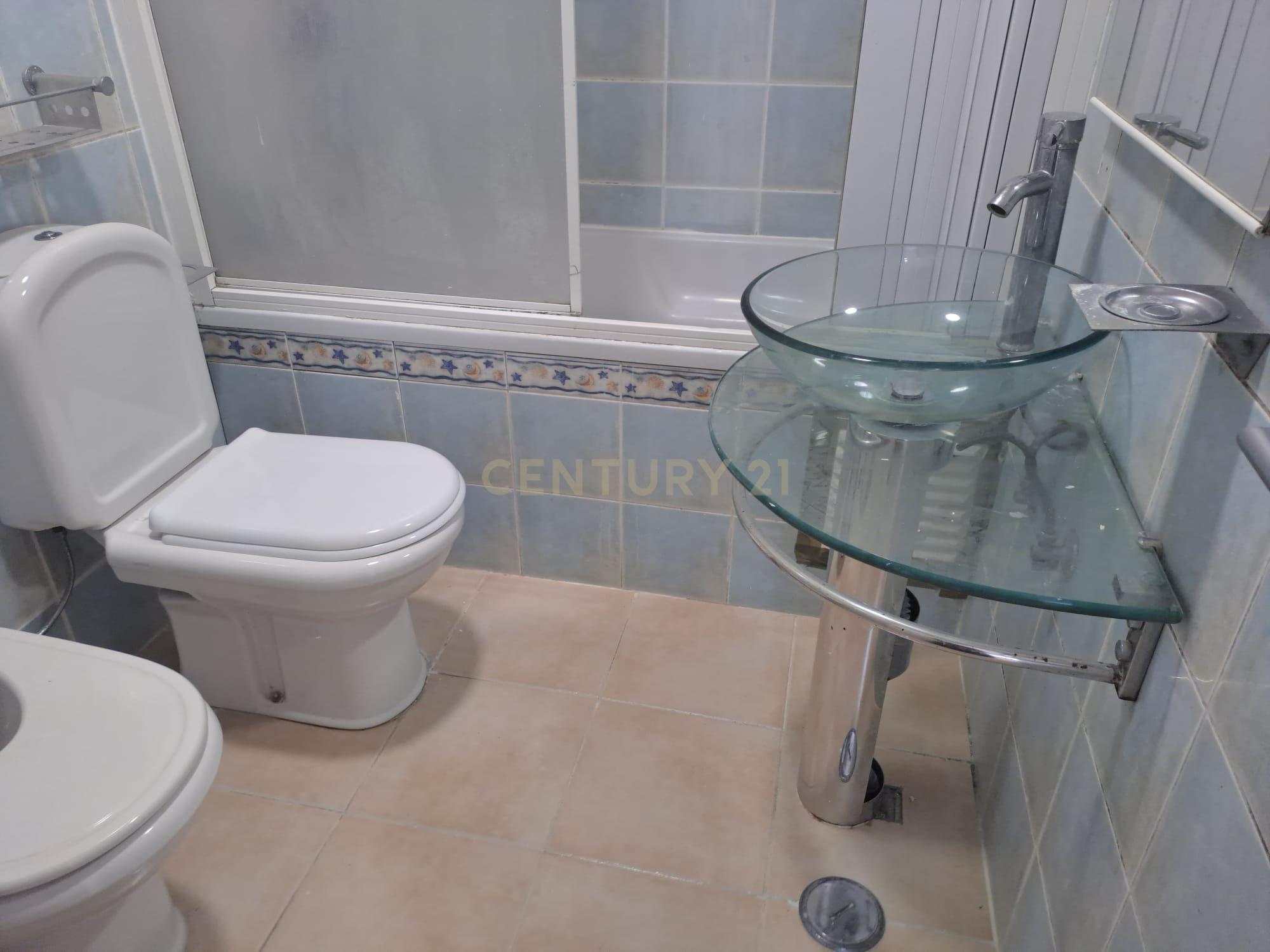 Fotografia 10 de Apartamento T2 - Tapada das Merçês