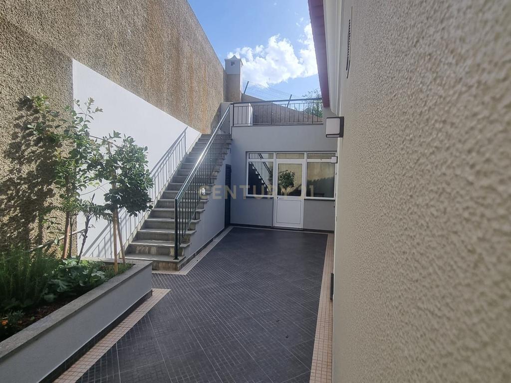 Moradia T3 Com Sótão Habitável e Vista Mar na Ponta do Sol - Image 12