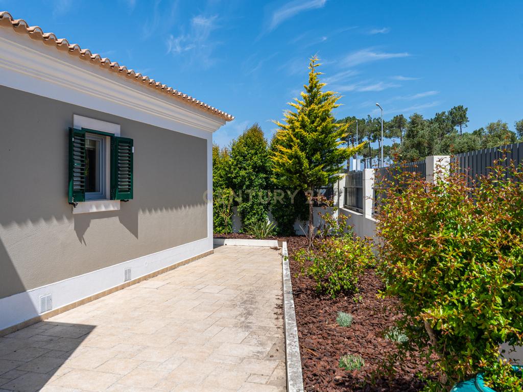 Moradia T5 com piscina em Sesimbra - Image 12