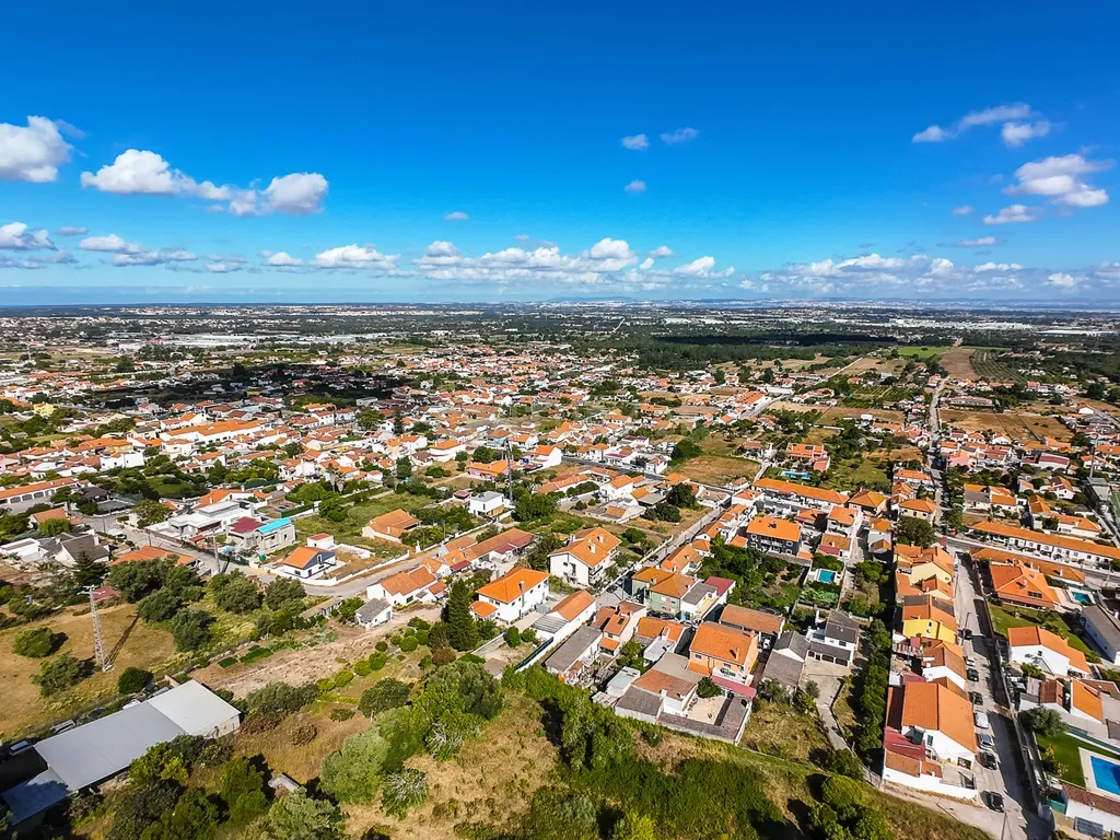 🏡 Terreno de Sonho com Vista para Lisboa: - Image 22