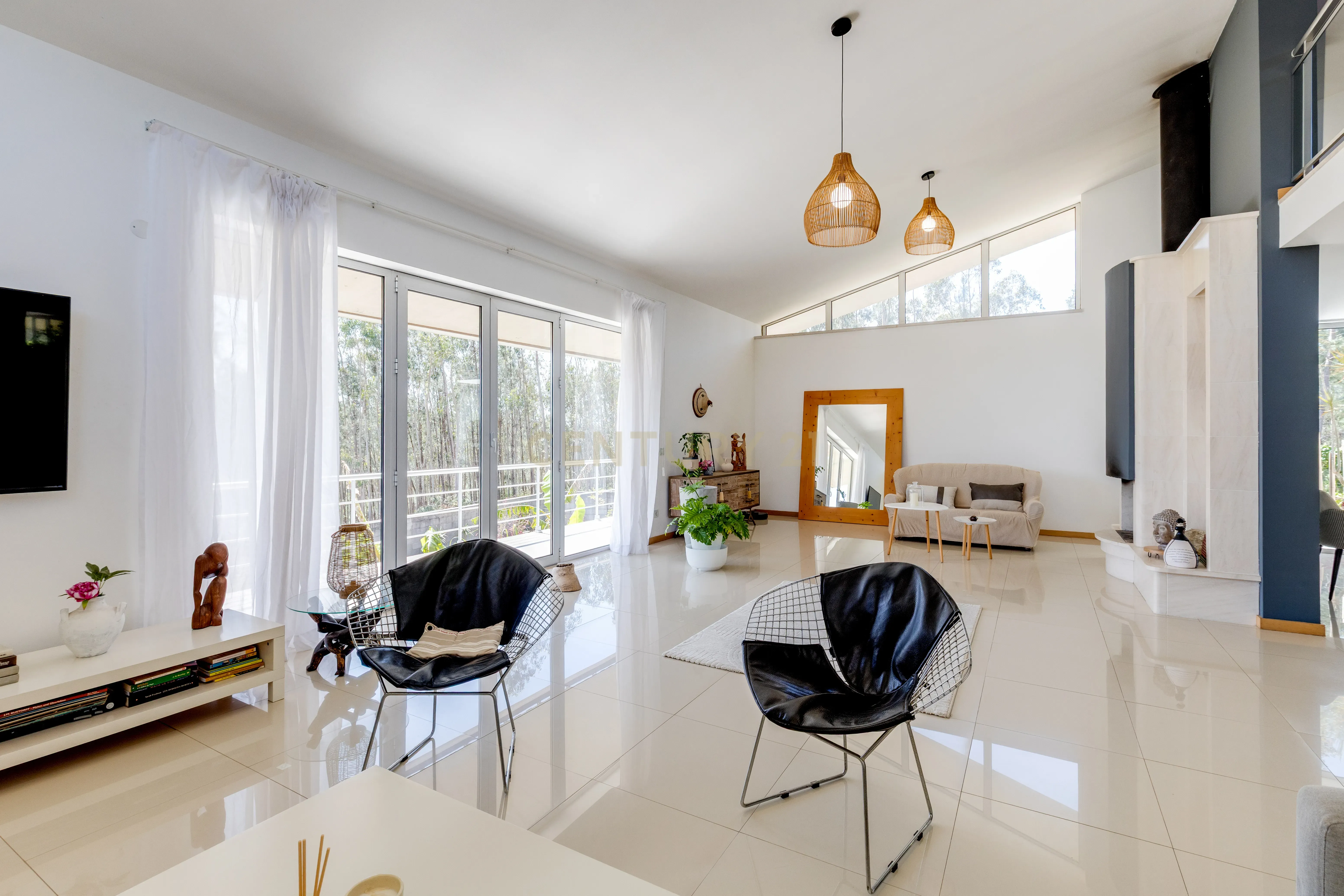 Fotografia 7 de MORADIA T4 COM ARQUITETURA MODERNA EM CARREGUEIRO, POMBAL