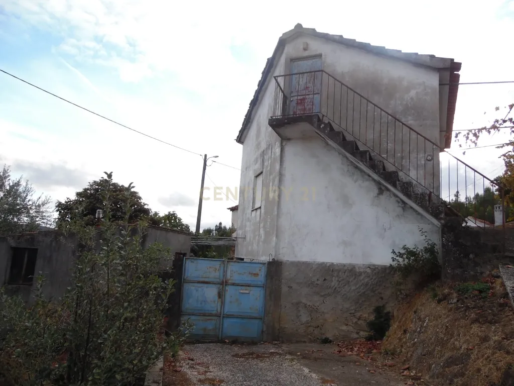 Refúgio de charme na natureza – Moradia T2 com terreno em Pampilhosa da Serra - Image 3